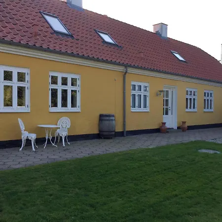 Guest house Snevre Gl.skole Hjorring